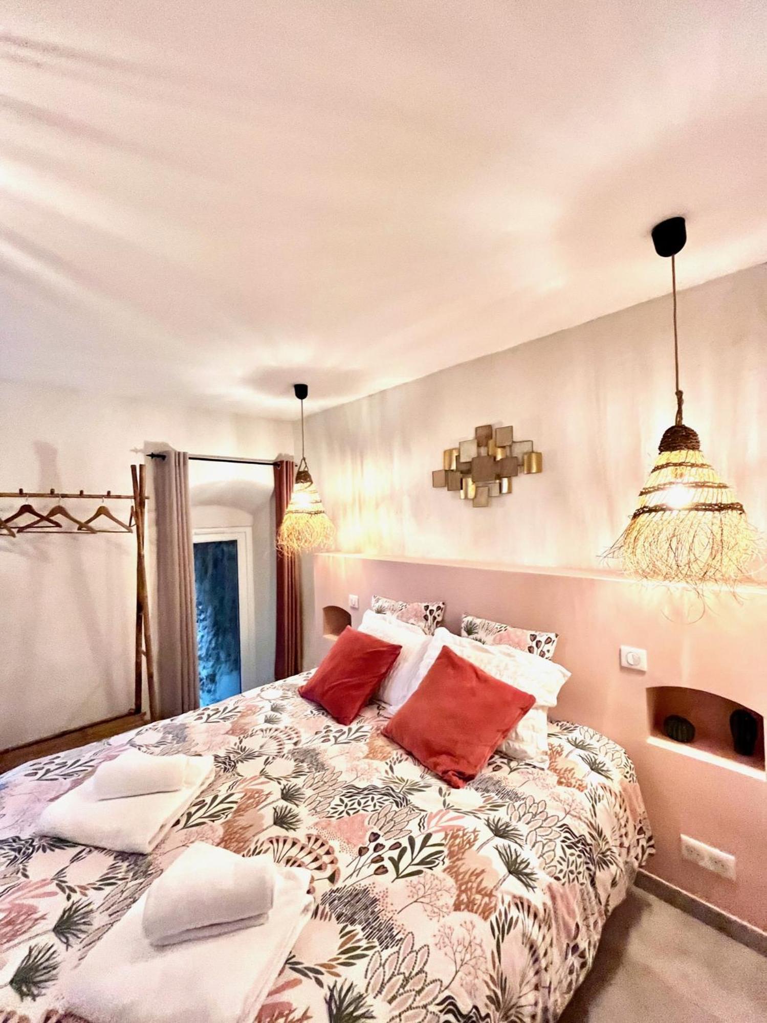 La Parenthese Du Var - Chambre D'Hotes Petits Dejeuners Inclus Et Terrasse Ombragee Saint-Antonin-du-Var Exterior foto